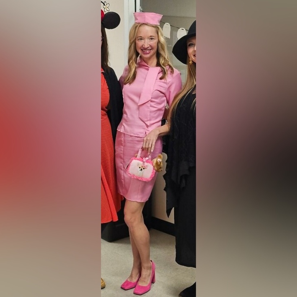 Elle Woods Legally Blonde costume with matching pink pumps